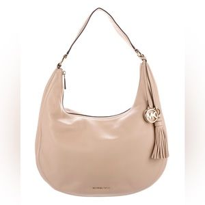 Michael Kors handbag, in excellent like new condition!